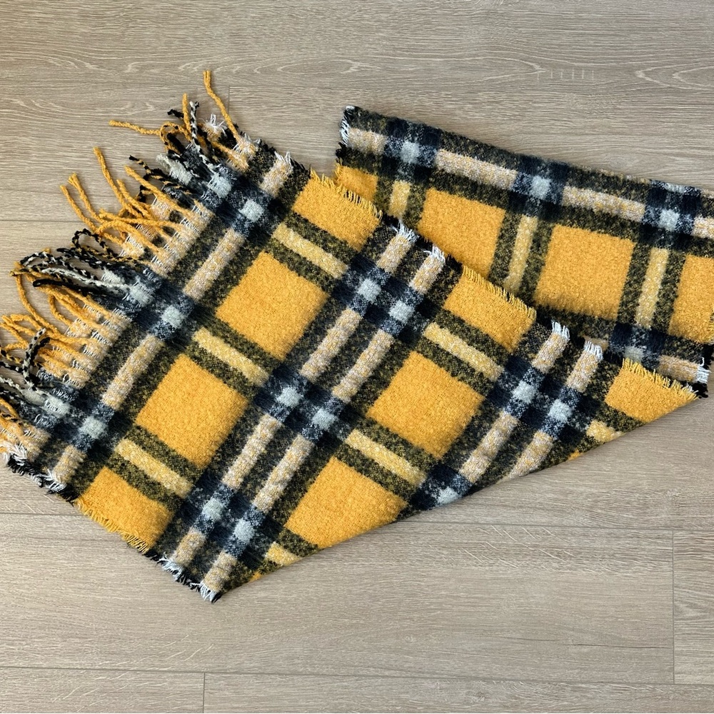 Large Cozy Scarf, yellow plaid